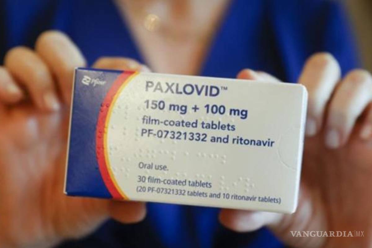 Autorizan en EU a farmacias recetar píldora antiCOVID de Pfizer