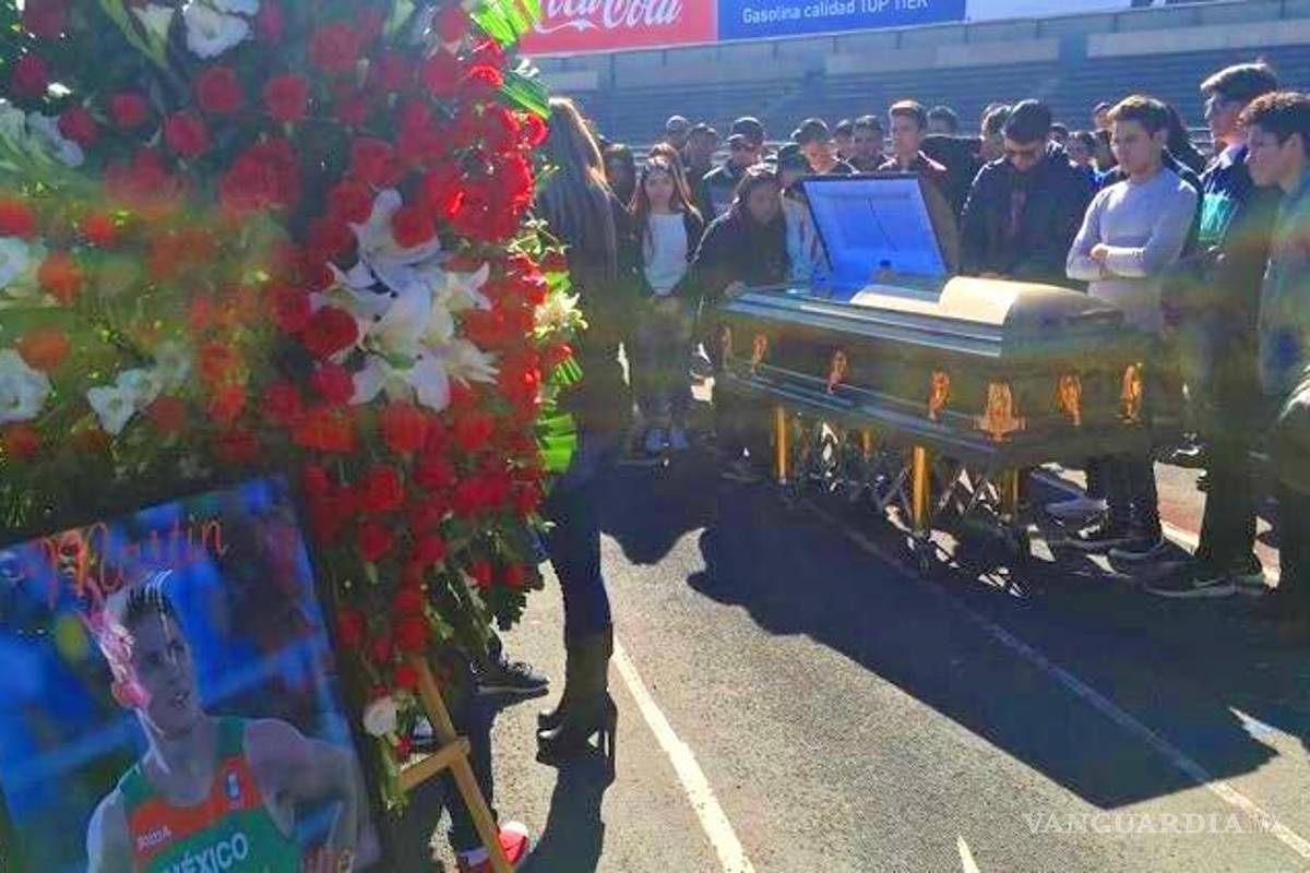 $!Medallista Martín Alejandro Loera fue asesinado en Ciudad Juárez por su beca de 50 mil pesos; lo asaltaron al retirar la cantidad de un banco