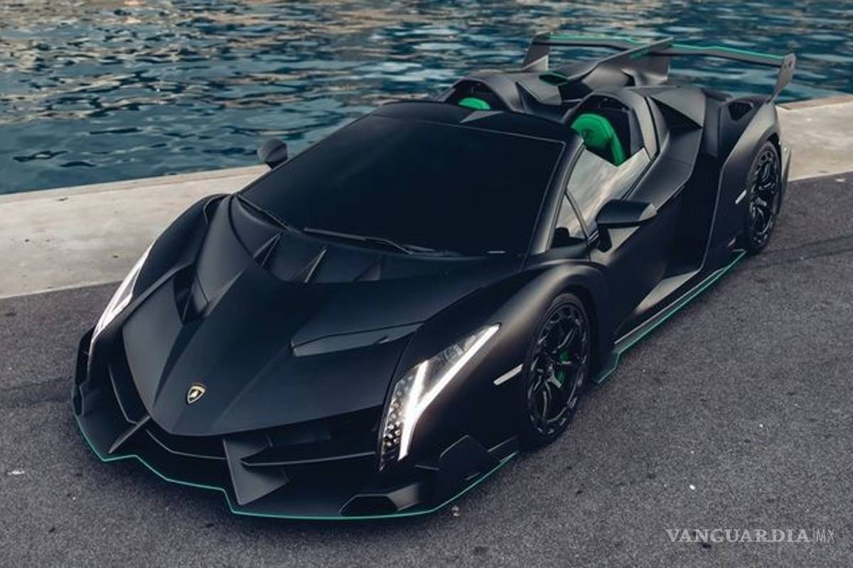 $!Lamborghini Veneno Roadster, súper rápido y súper caro; cuesta más de cien millones de pesos