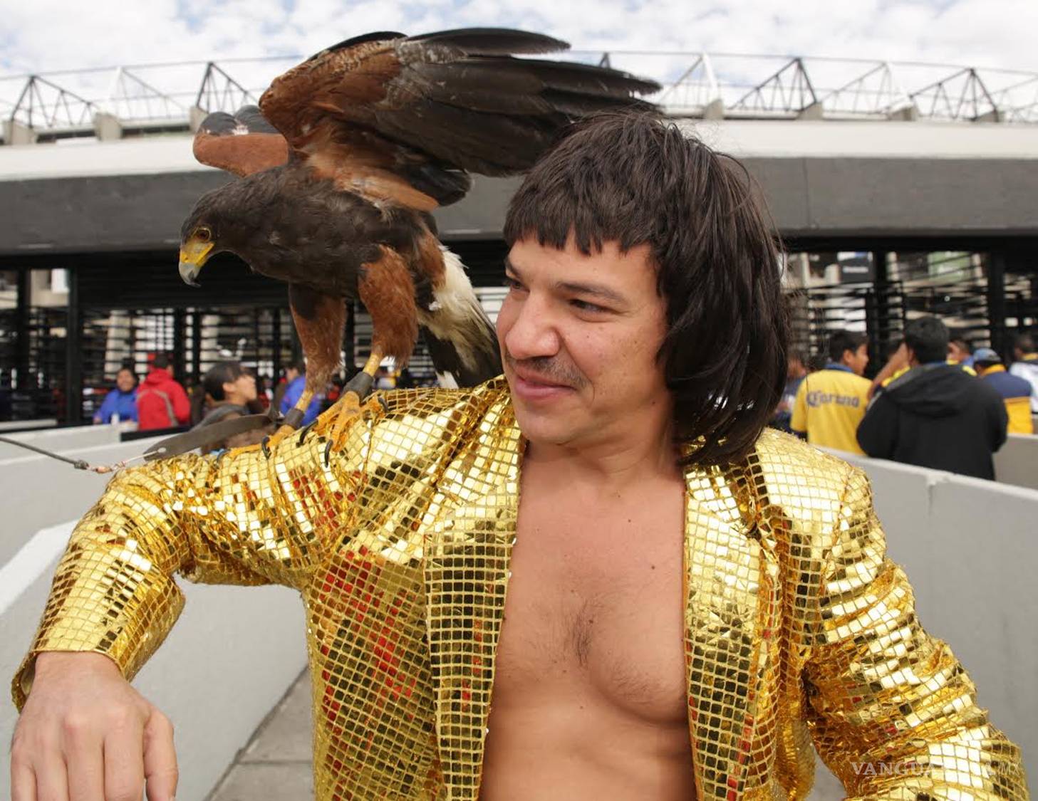 $!Titán presenta a su “Dama”