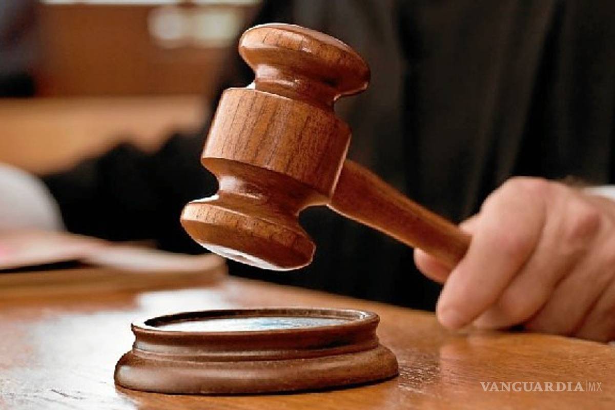 Suprema Corte admite controversia de Aureoles por 'superdelegados'