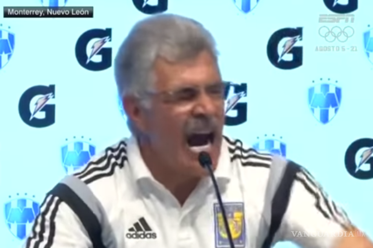 “El Tuca” Ferretti explota en rueda de prensa tras perder el Clásico Regio (VIDEO)