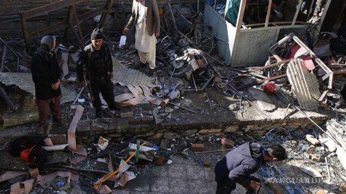 Atentado deja 25 muertos en centro educativo de Kabul