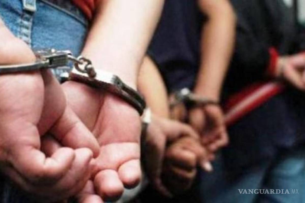 Procesan a dos en Coahuila: uno por posesión de metanfetamina y otro por tráfico de personas