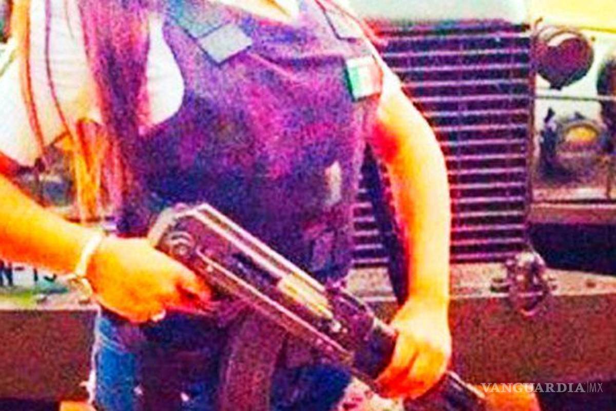 Con dinero, mujeres o armas, así controla &quot;La Negra&quot; las tomas clandestinas que roban gasolina a Pemex