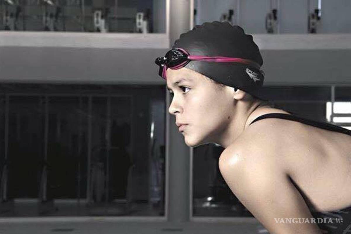 Andrea Mariscal sigue en el top júnior de la natación en México