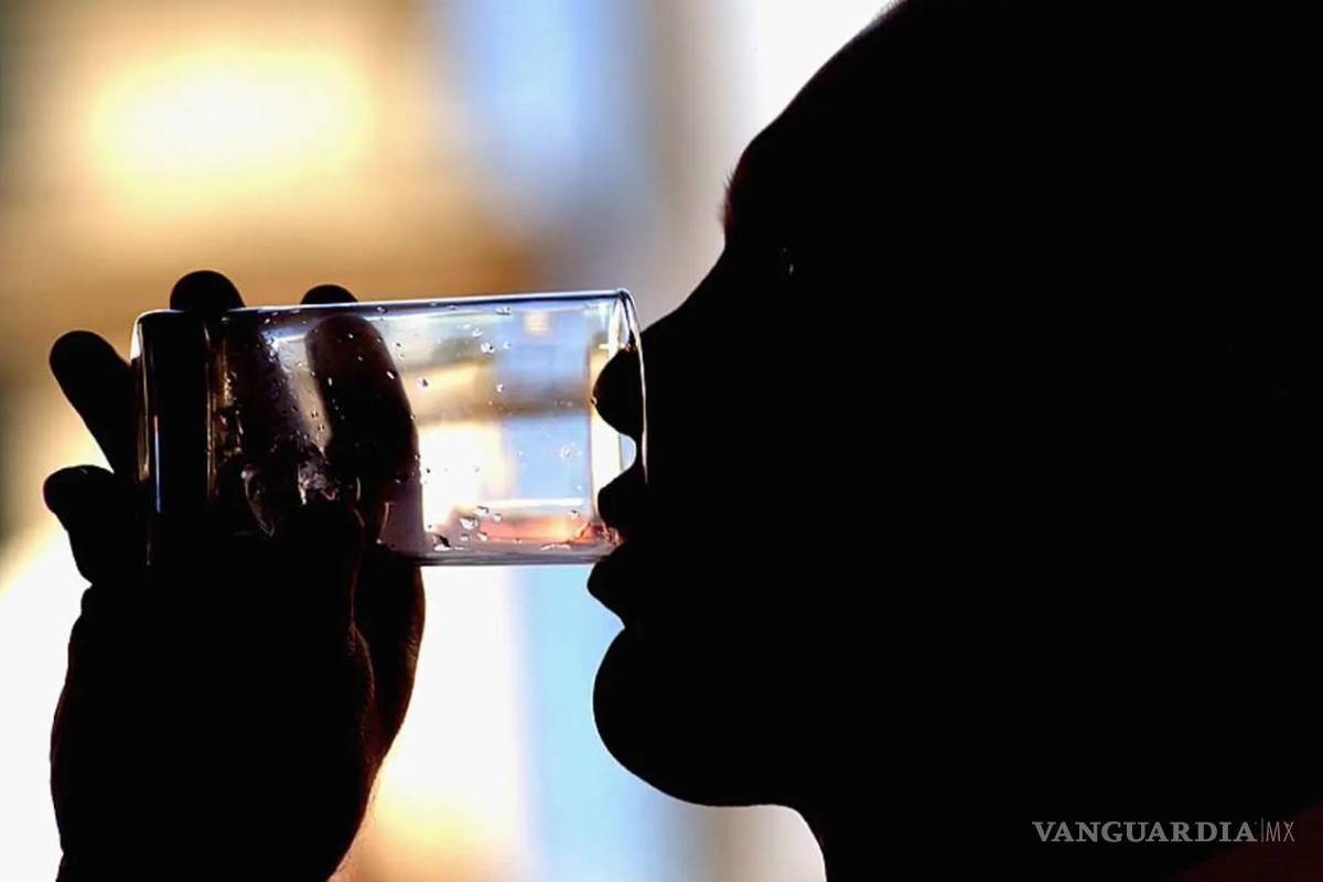 Sed de la mala y a media madrugada