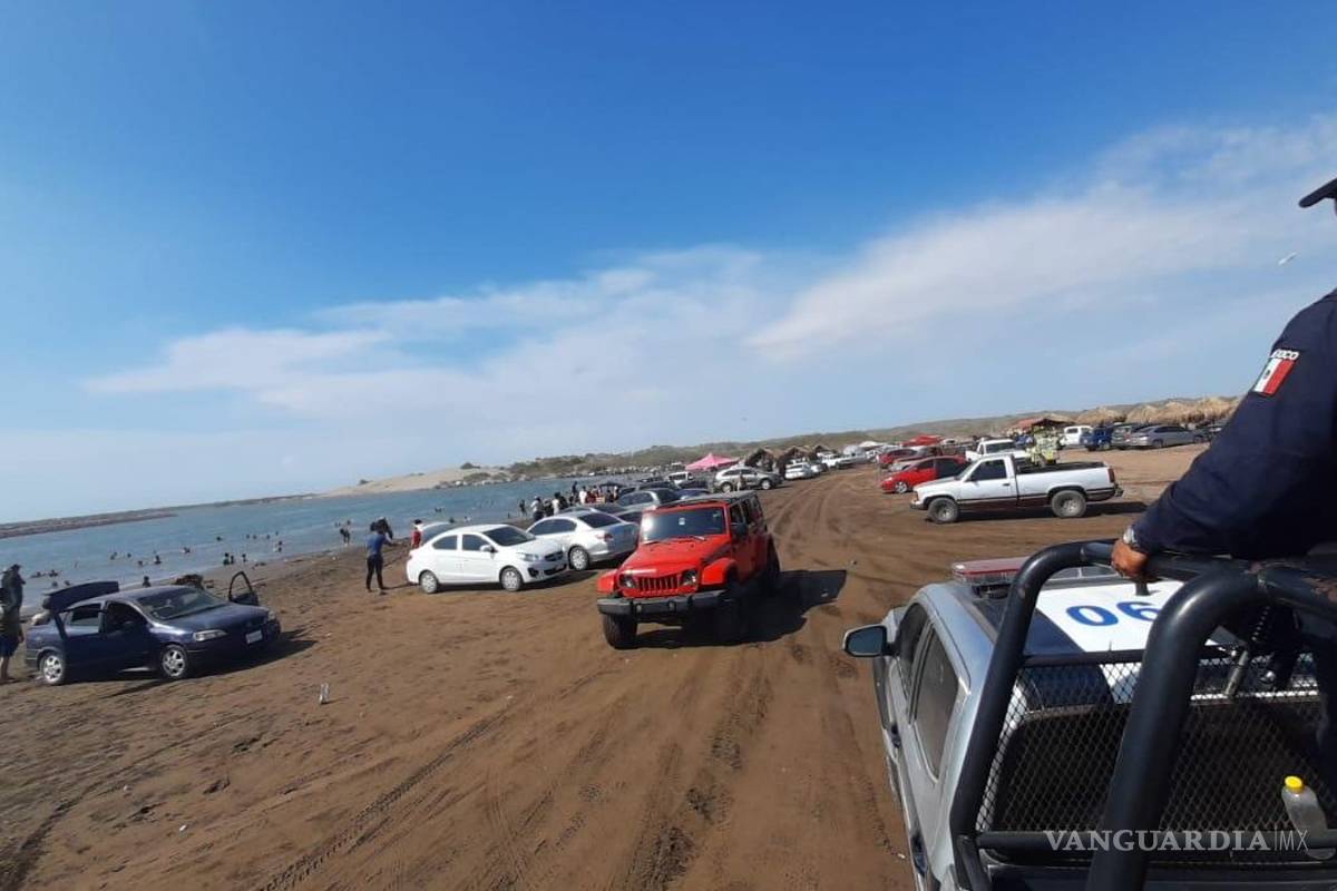 En Guasave se les olvidó el COVID-19... habitantes llenan playa Las Glorias sin 'Susana Distancia' (videos)