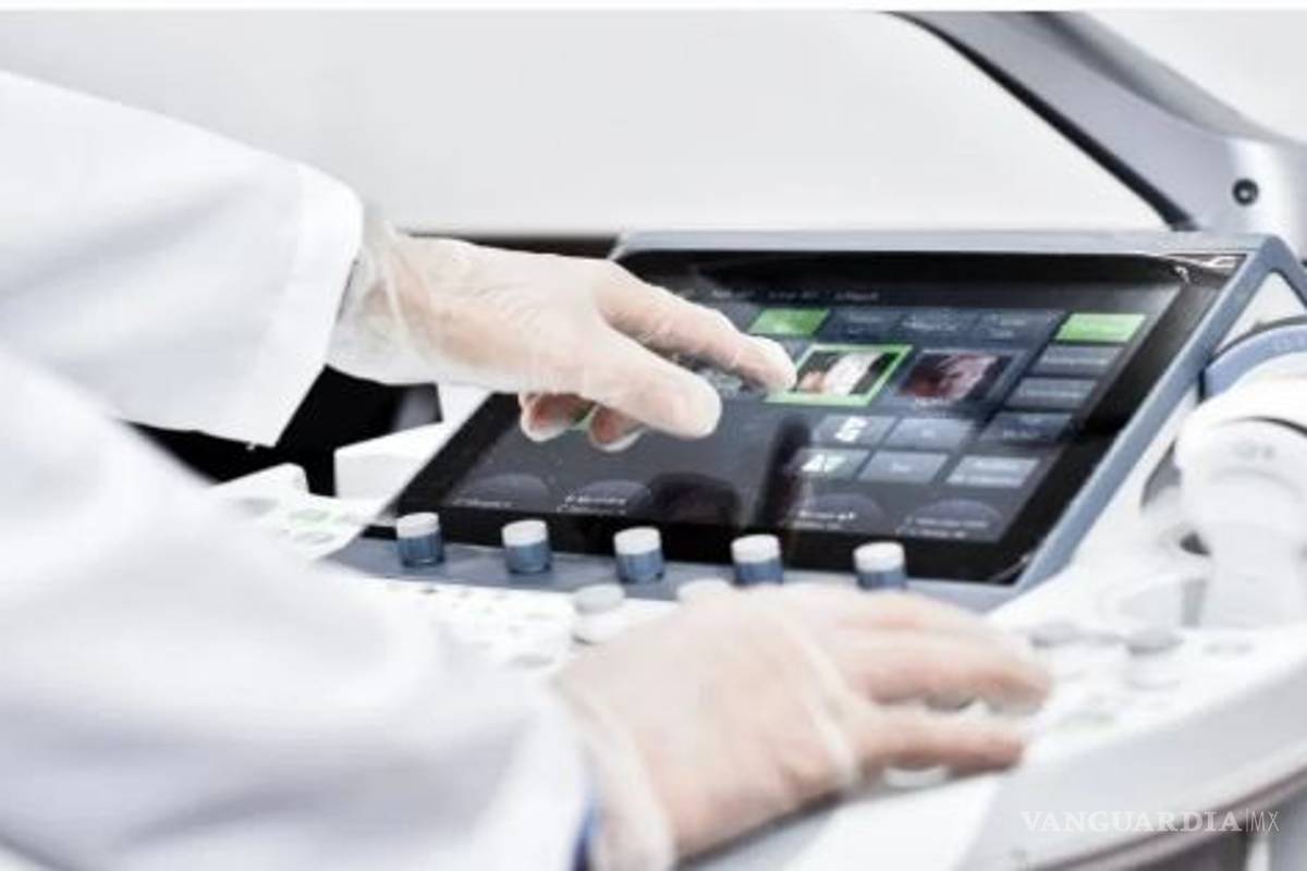 Coronavirus: AMLO firma convenio con hospitales privados para hacer frente a COVID-19