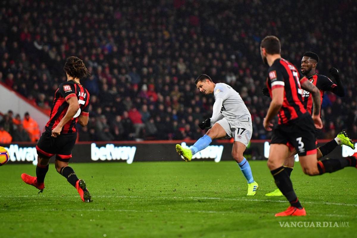 Ni San Chicharito Hernández pudo salvar al West Ham de la caída