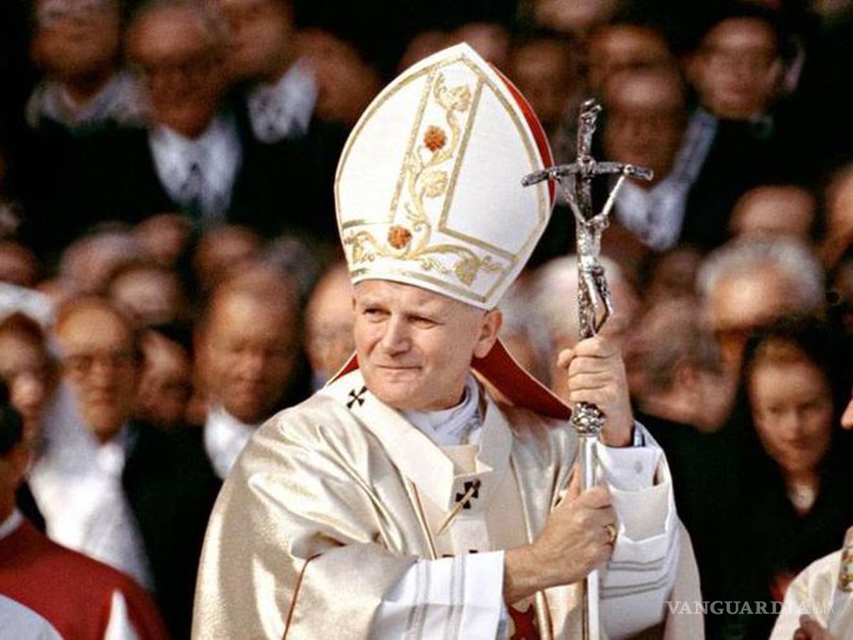 $!Así celebran el centenario del nacimiento de Juan Pablo II en tiempos del coronavirus (fotos)