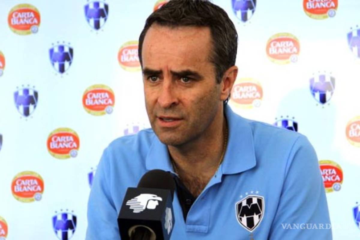 Luis Miguel Salvador dice adiós a Rayados