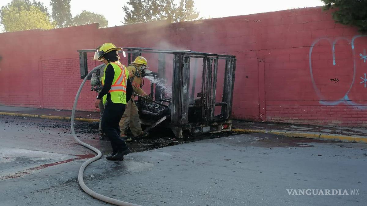 Incendio de caja de camioneta provoca movilización al oriente de Saltillo