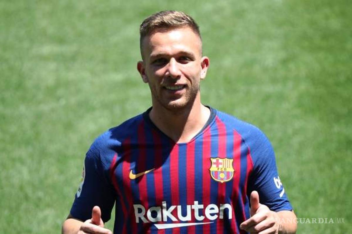 Mientras derrotaba al Liverpool, jugador del Barcelona sufre robo en su casa