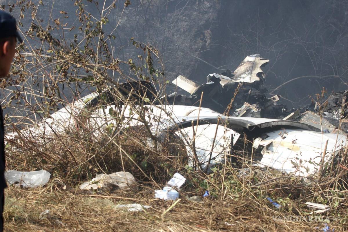 $!El avión se aproximaba a un aeropuerto recién inaugurado en la localidad turística de Pokhara.