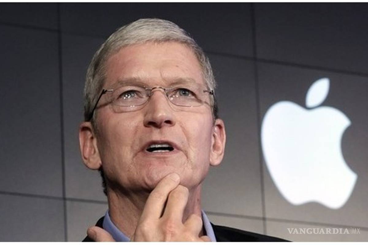 Demandan a exejecutivo de Apple en EU por abuso de información privilegiada