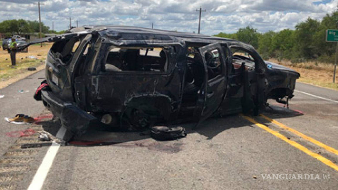 Vuelca camioneta con indocumentados que huía de la Patrulla Fronteriza, cinco muertos
