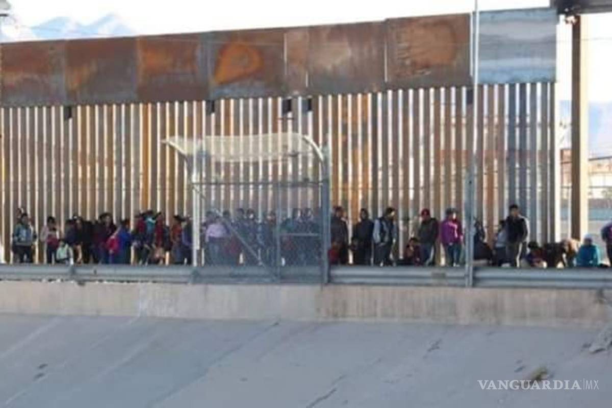 Migrantes cruzan frontera en Chihuahua, piden asilo político en EU