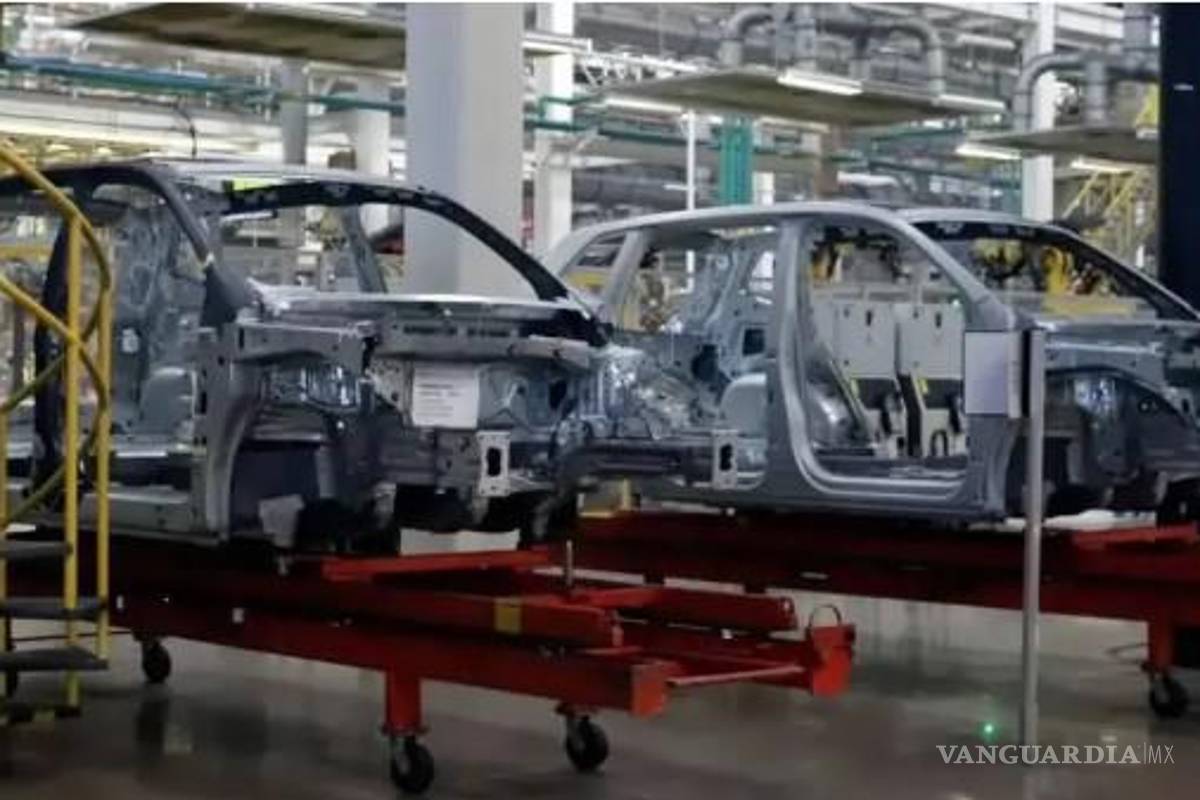 EU tendría que instalar 16 nuevas plantas ensambladoras de vehículos, con inversión de más de 50 mil mdd