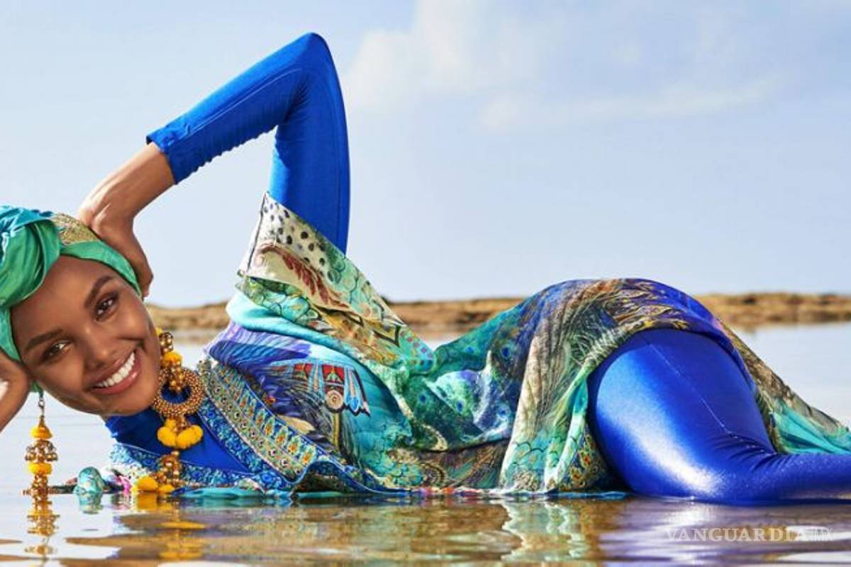 Halima Aden; la primera modelo en aparecer en burkini para Sport Illustrated
