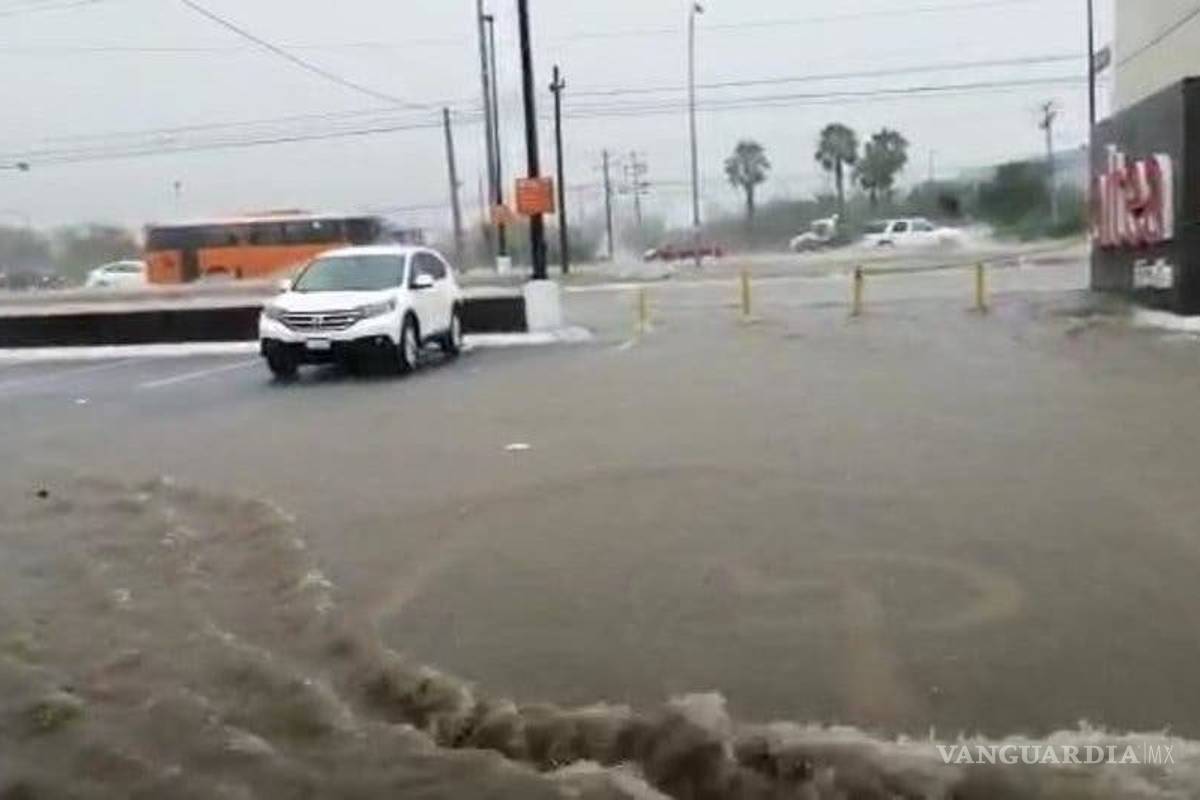 $!Fuertes lluvias dejan en Monterrey lesionados e inundaciones