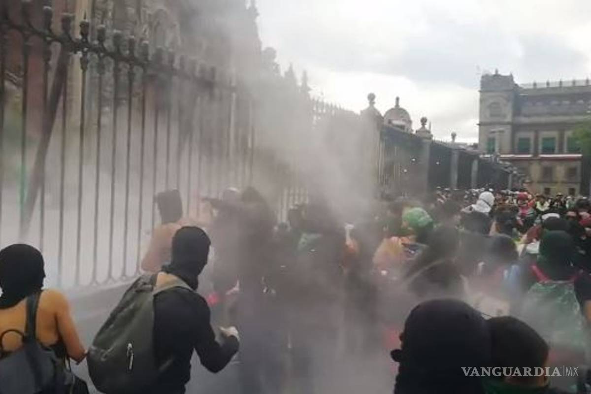 Carta dirigida a mis lectores (Este gobierno ya se volvió loco)