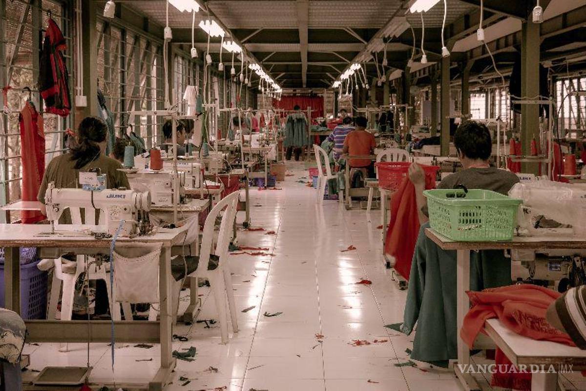 Exigen a la STPS garantizar derechos en la industria de la moda