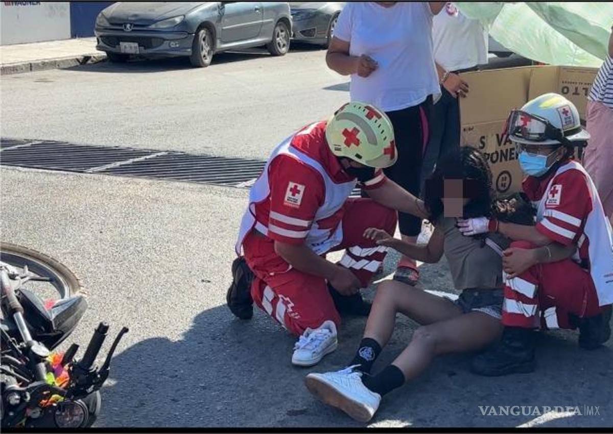 Accidente de moto deja a una menor lesionada, en Saltillo