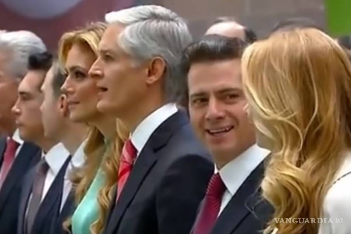 Peña Nieto se burla de su esposa Angélica por olvidar la letra del himno del Edomex