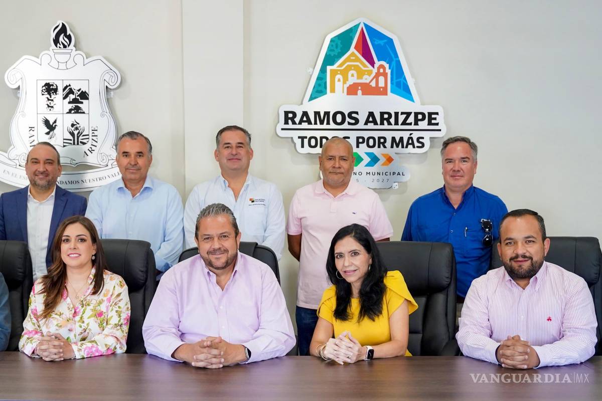 $!El alcalde Tomás Gutiérrez Merino encabezó la instalación de la Junta Catastral en Ramos Arizpe.