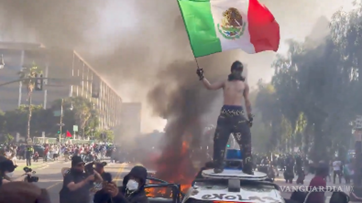 $!Bandera de México en protestas contra redadas en EU, sí puede ser una ‘provocación’: reconoce Sheinbaum