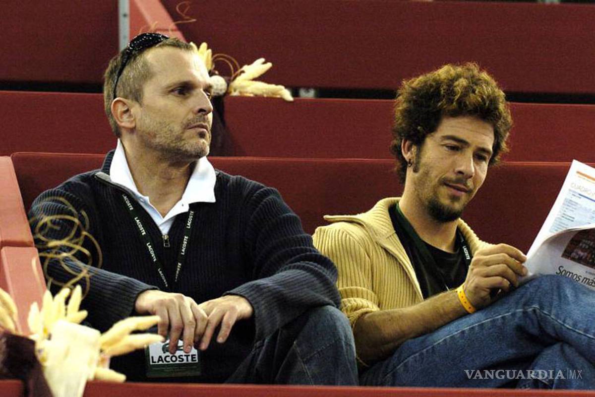 Expareja demanda a Miguel Bosé tras mudarse a México