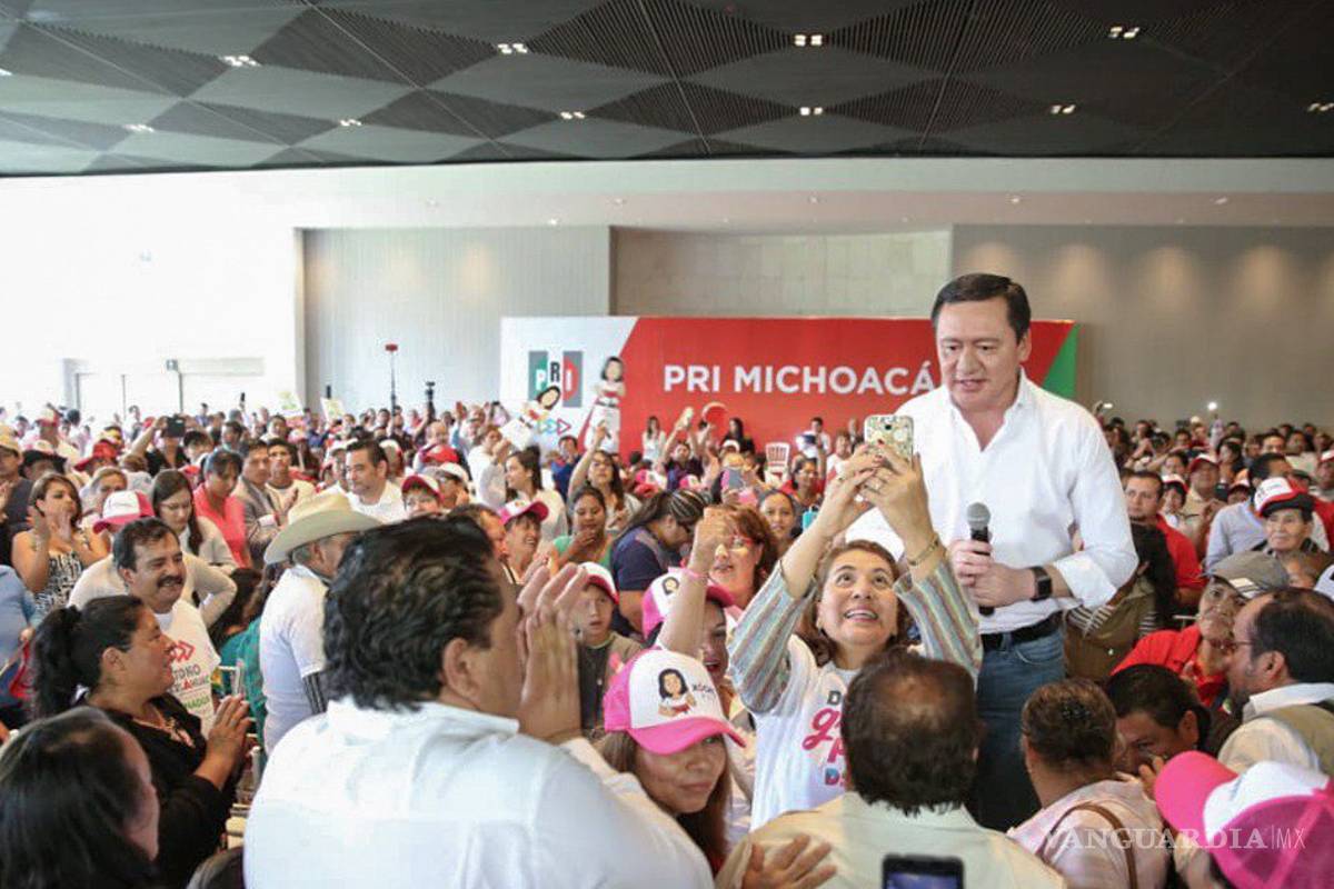 Reaparece' Osorio Chong en Michoacán y ataca a López Obrador