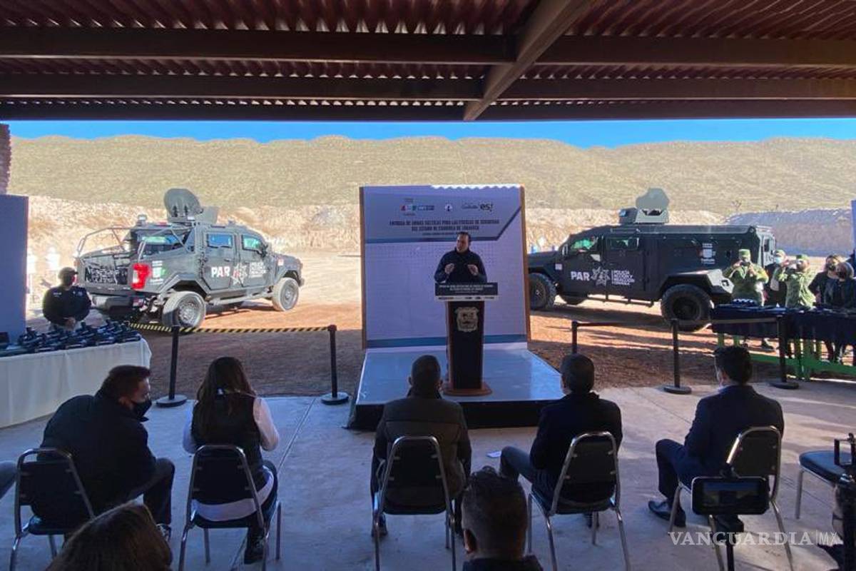 Entregan armas de alto calibre a policías de Coahuila