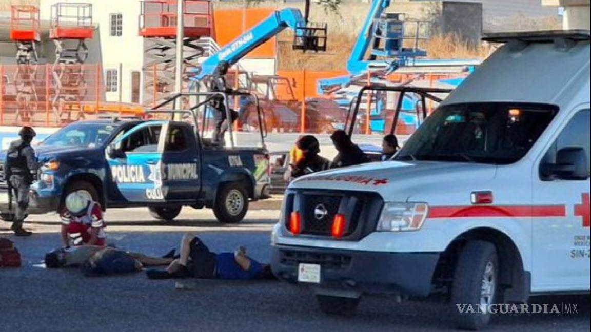 Arrojan y balean a tres hombres en plena avenida de Culiacán