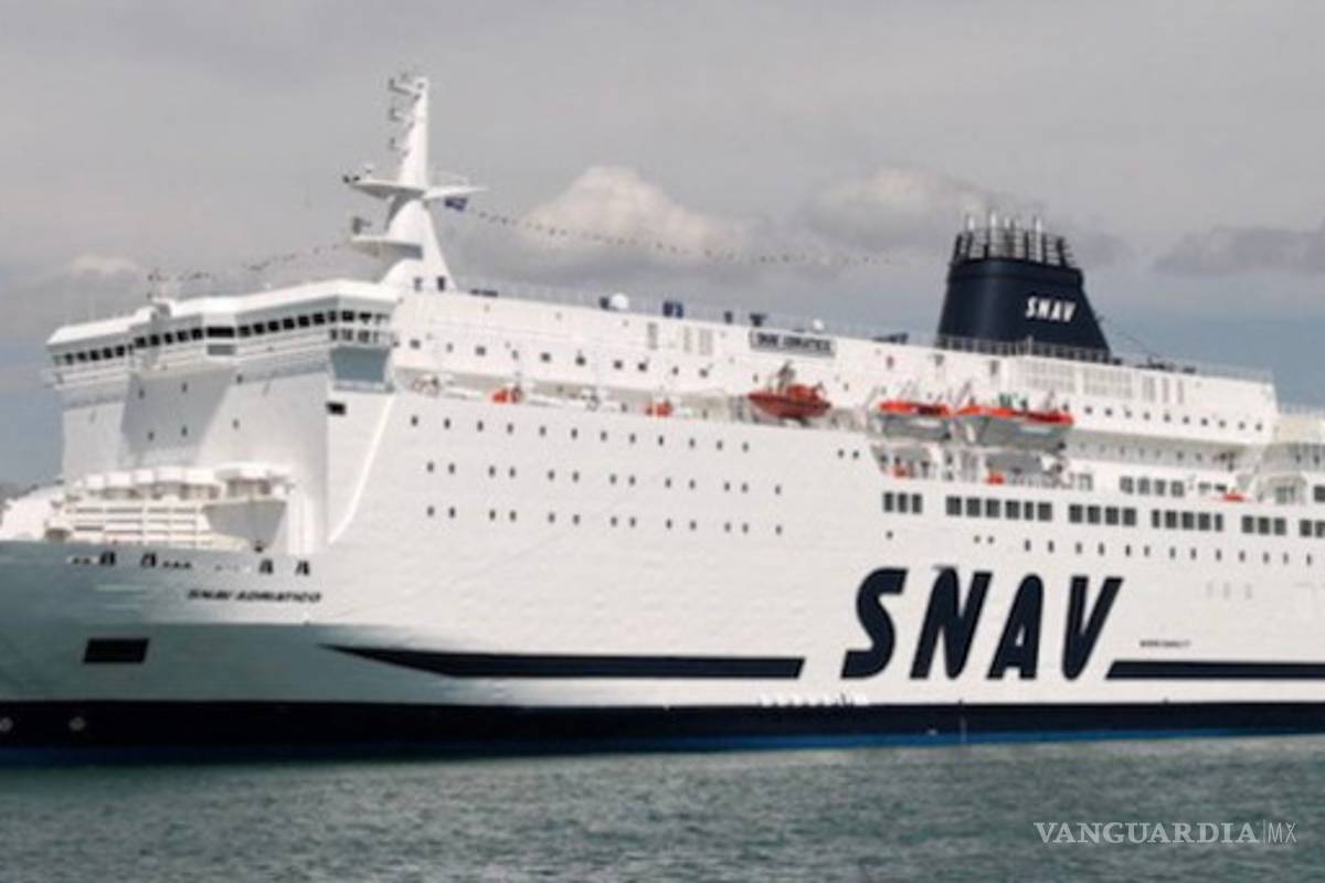 Ferry italiano con 250 pasajeros, a la deriva en Adriático