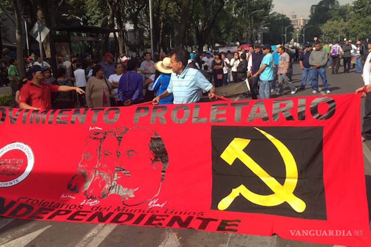 Marchan sindicatos por el Día del Trabajo