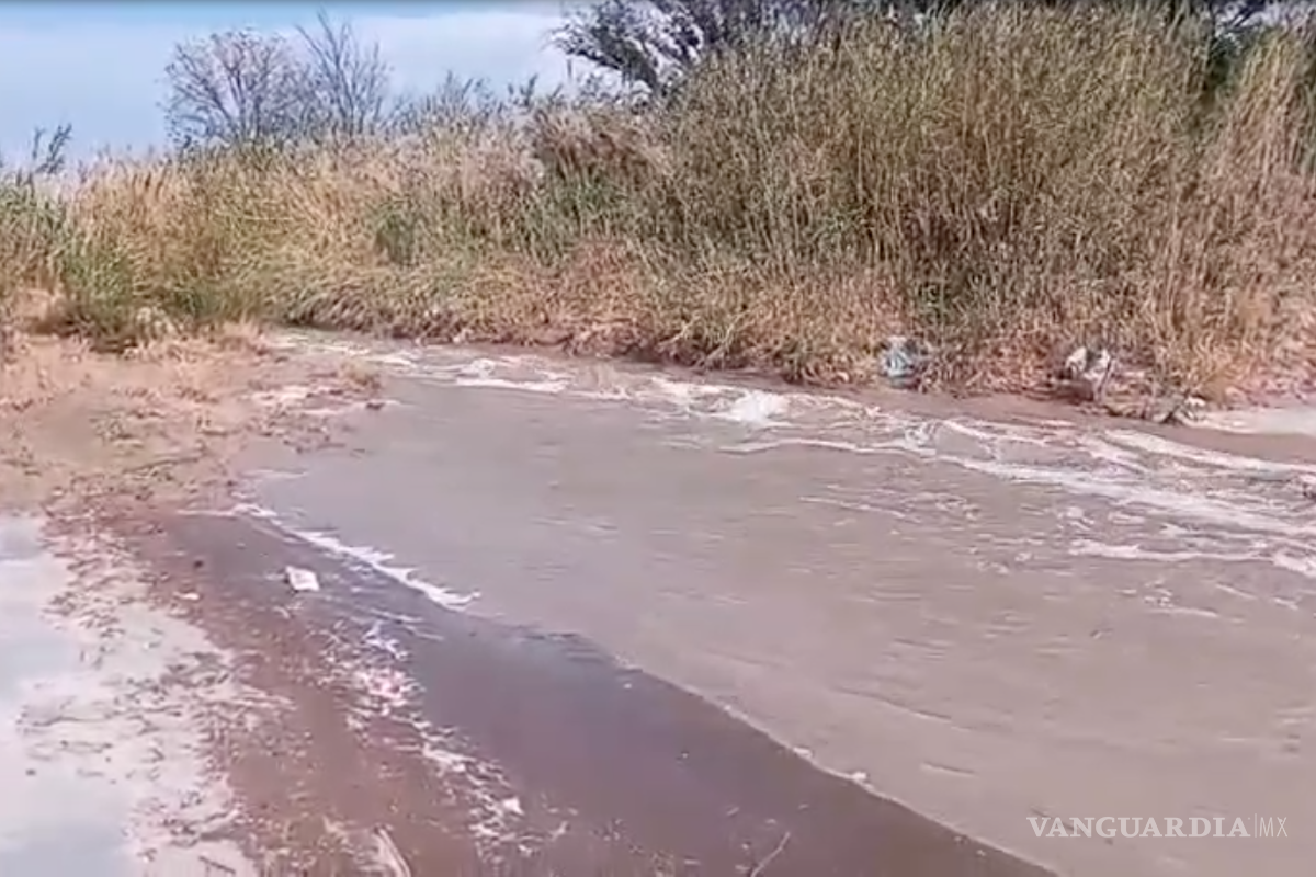 Parras: Cierran paso en vados de Ojo de Agua por escurrimientos tras lluvias