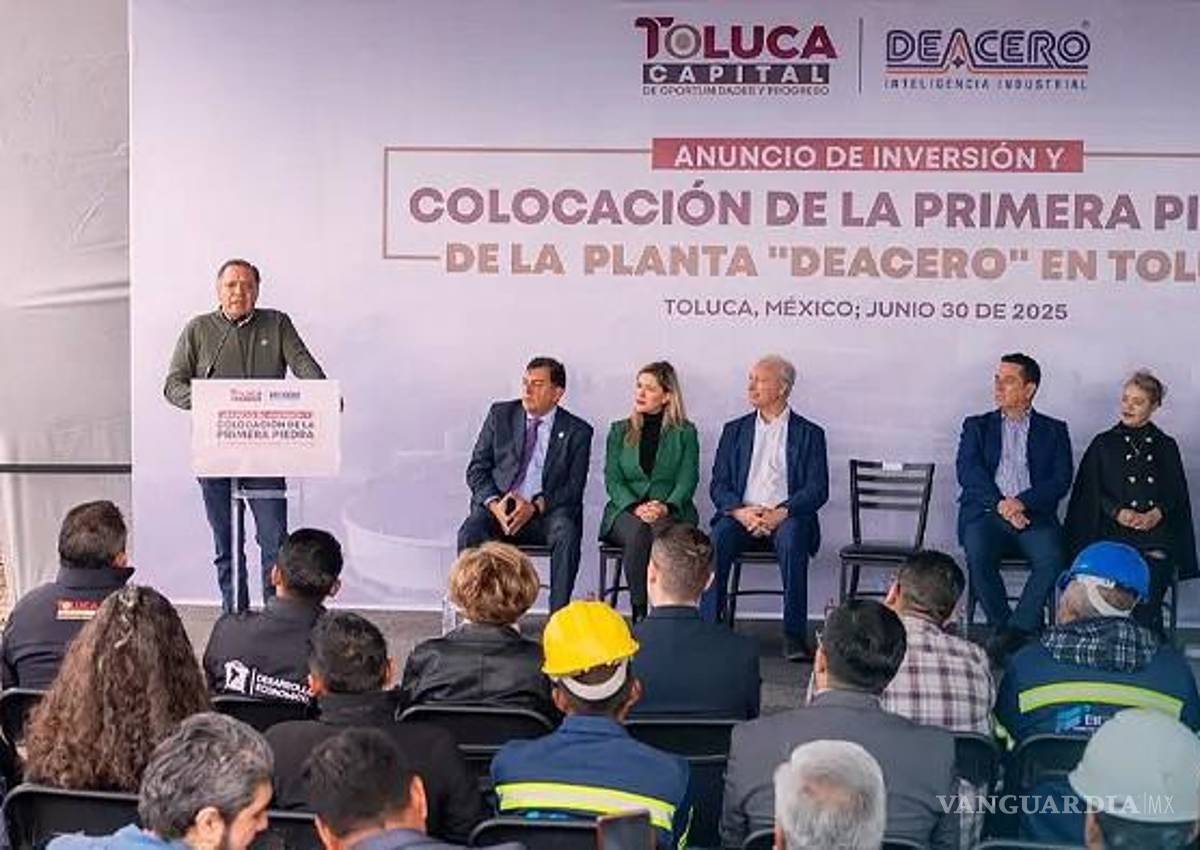 $!Autoridades participaron en la ceremonia de colocación de la primera piedra de la planta recicladora de acero de Grupo DEACERO en Toluca.