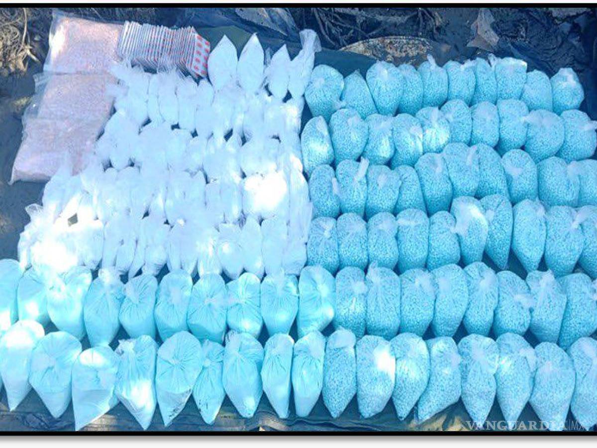 $!Golpe al Narcotráfico: decomisan más de 200 mil pastillas de fentanilo y 18 kilogramos de metanfetaminas