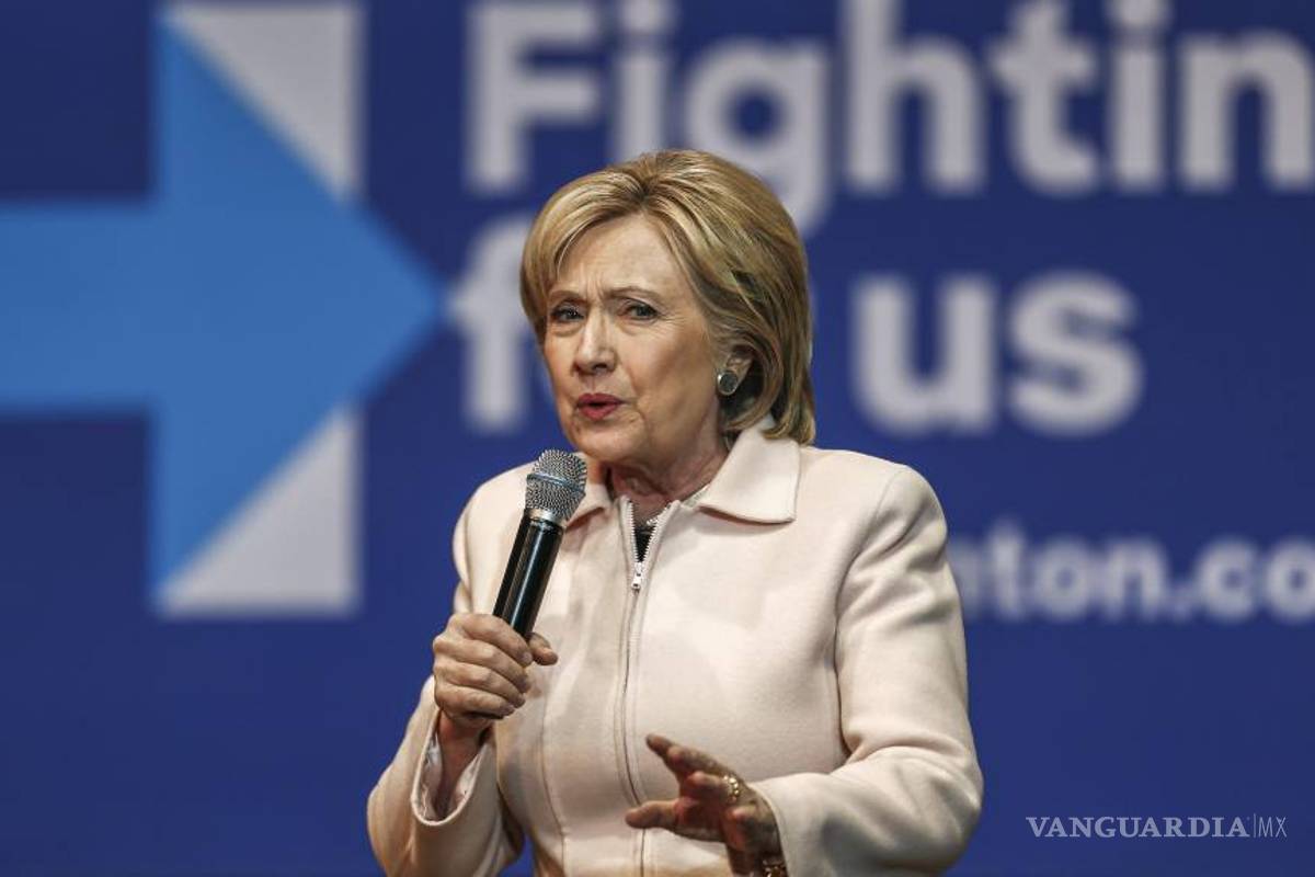 Retiene el Departamento de Estado mails confidenciales de Hillary Clinton