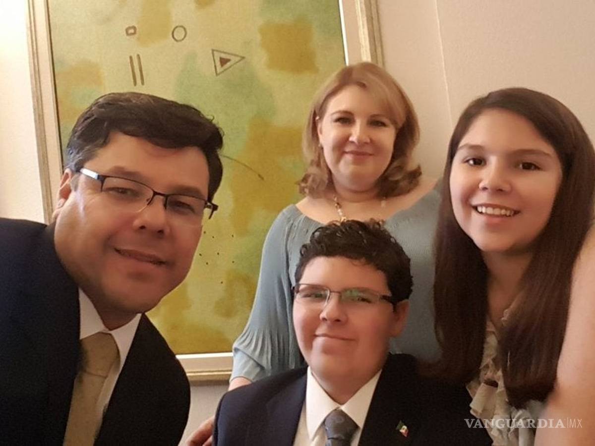 $!Mamá de sobreviviente del Colegio Americano de Monterrey presenta la conferencia 'Sé un héroe en tu vida'