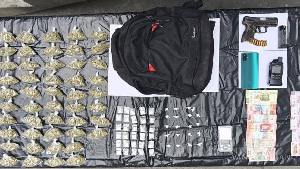 $!Detienen a sujeto que lanzaba ponchallantas en carretera de Galeana, Nuevo León