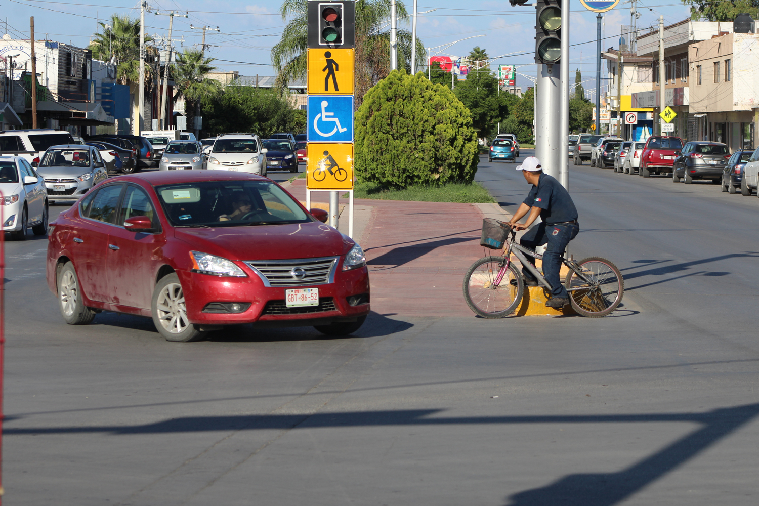 $!Coahuila, un peligro para ciclistas