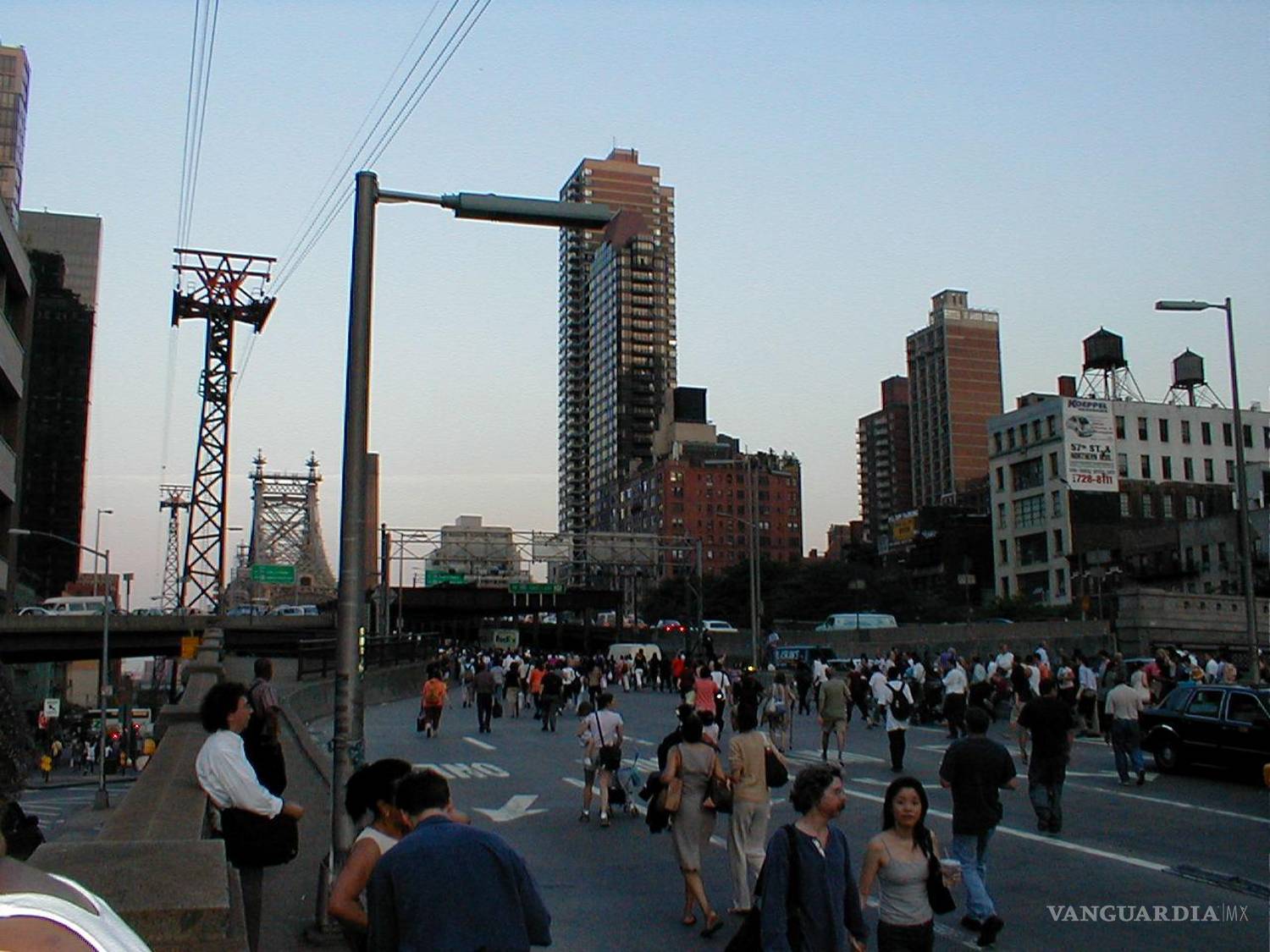 $!Los grandes transformadores son esenciales para regular el voltaje y transportar electricidad a través de la red de Estados Unidos.