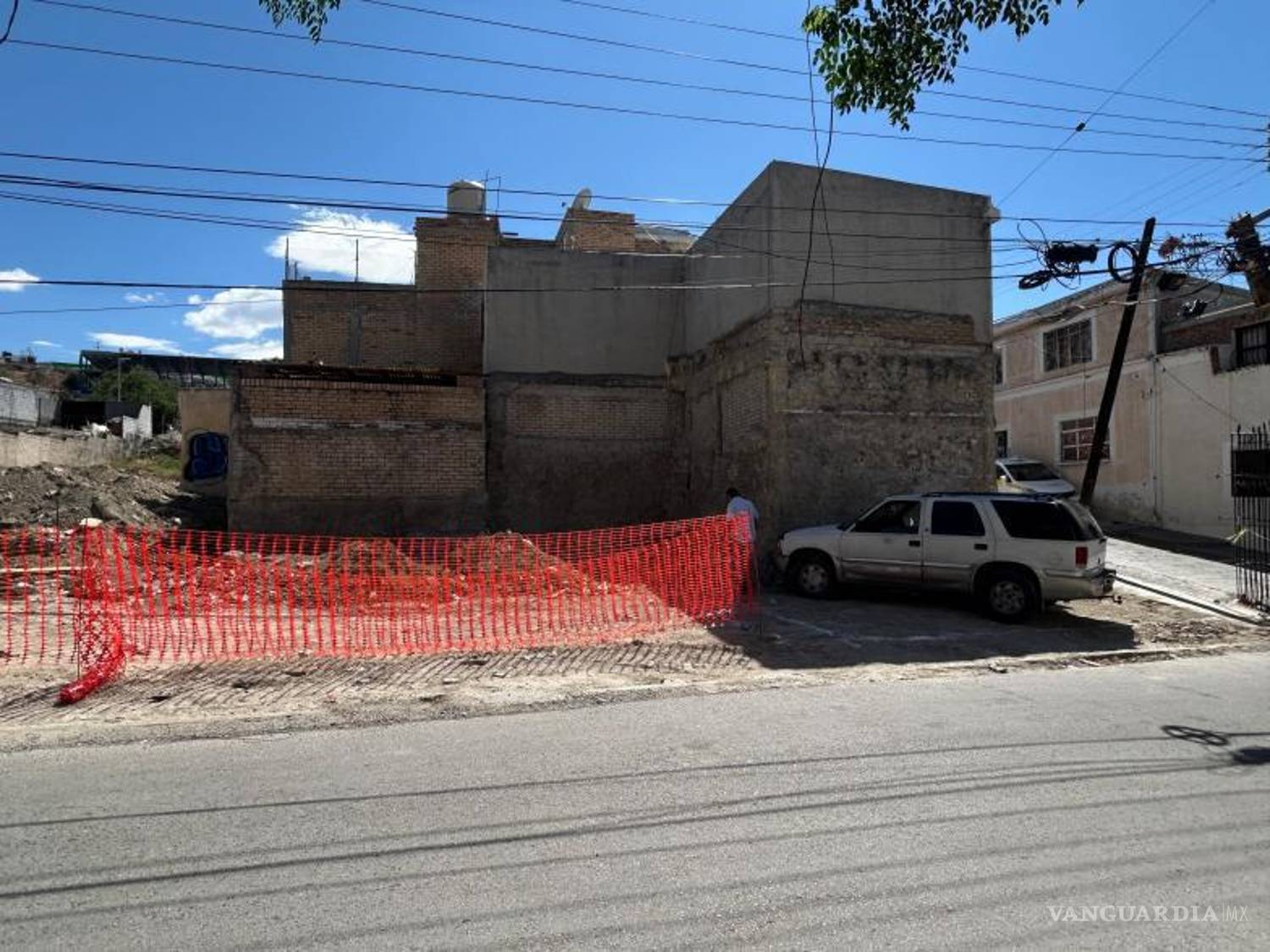 $!La nueva construcción cuenta con todos los permisos, aseguran.