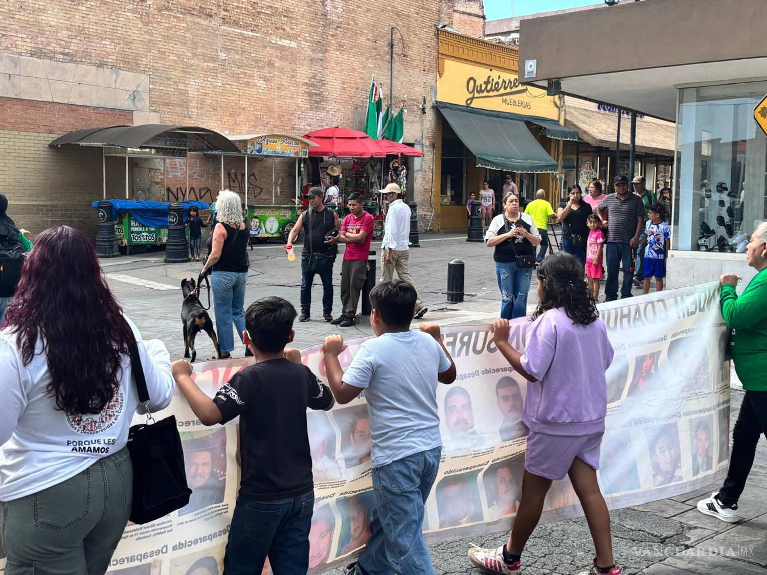 $!El contingente recorrió las calles Emilio Carranza, Juan Aldama e Ignacio Allende.