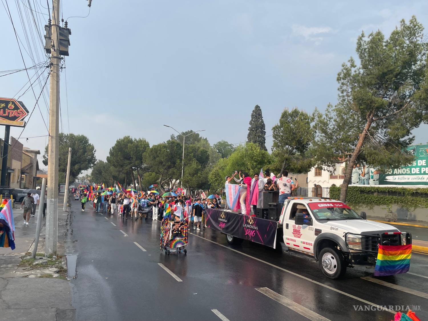 $!El colectivo Orgullo LGBT Saltillo y la Asociación San Aelredo encabezaron la organización del evento.