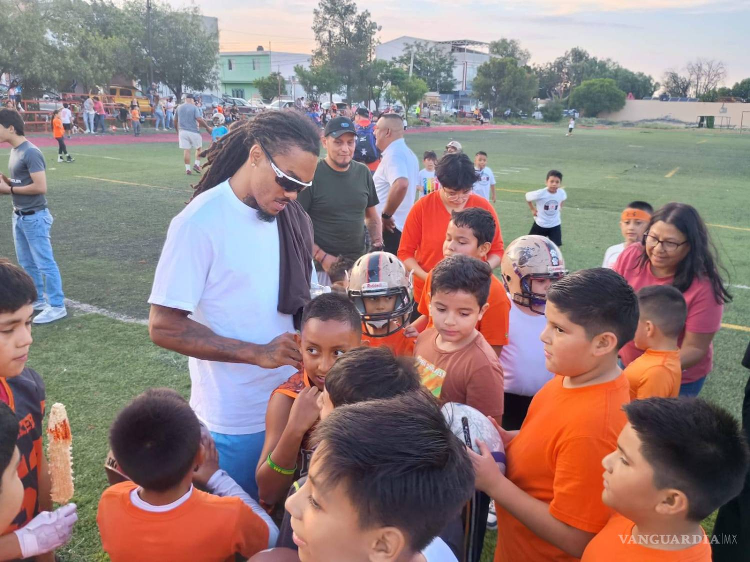 $!En el Club Bóxer, niñas y niños con autismo participan en entrenamientos adaptados que priorizan la confianza, la empatía y la pertenencia.