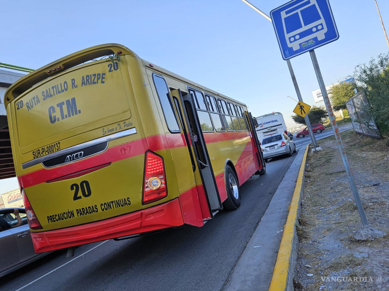 $!En el perfil, se muestra una ficha de las unidades del transporte público que documentan.
